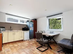 Prodej vícegeneračního domu, Praha - Štěrboholy, Pod areálem, 333 m2