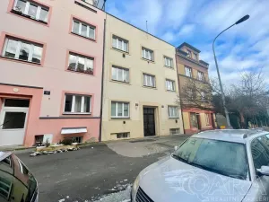 Pronájem bytu 1+1, Praha - Břevnov, Na Petynce, 31 m2