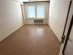 Pronájem kanceláře, Velké Meziříčí, Třebíčská, 400 m2