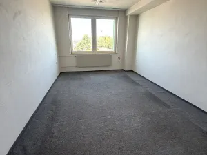 Pronájem kanceláře, Velké Meziříčí, Třebíčská, 400 m2