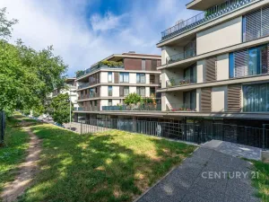 Pronájem bytu 4+kk, Praha - Prosek, Žitenická, 99 m2