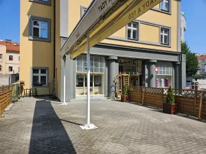 Pronájem komerční nemovitosti, Pardubice, třída Míru, 53 m2