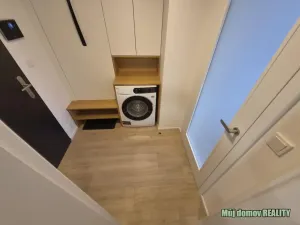 Pronájem bytu 1+kk, Praha - Smíchov, U Lihovaru, 31 m2