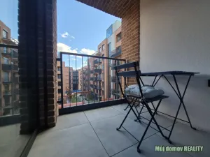 Pronájem bytu 1+kk, Praha - Smíchov, U Lihovaru, 31 m2