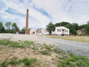 Pronájem skladu, Jílovice, 18100 m2