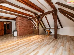 Prodej rodinného domu, Vysoký Chlumec, 190 m2