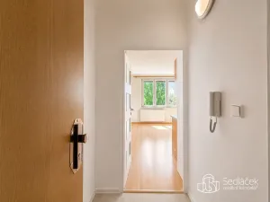 Pronájem bytu 1+1, Sokolov, Kosmonautů, 35 m2