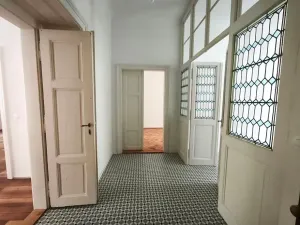 Pronájem kanceláře, Praha - Vinohrady, Mikovcova, 95 m2