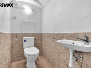 Prodej rodinného domu, Šonov, 237 m2