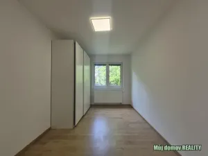 Pronájem rodinného domu, Praha - Klánovice, Smidarská, 120 m2