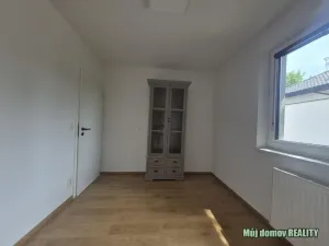 Pronájem rodinného domu, Praha - Klánovice, Smidarská, 120 m2