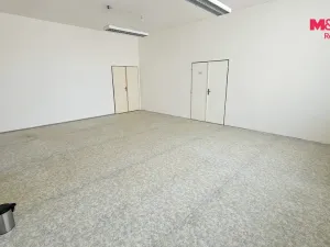 Pronájem kanceláře, Krnov - Pod Cvilínem, Chářovská, 348 m2