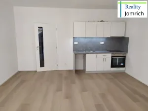 Pronájem bytu 1+kk, Jablonec nad Nisou, Jungmannova, 35 m2