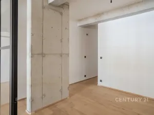 Prodej bytu 4+kk, Praha - Vysočany, Kolbenova, 176 m2