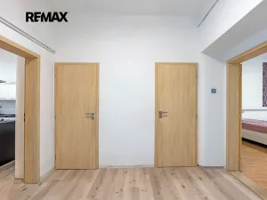 Pronájem bytu 4+kk, Praha - Smíchov, Pod tratí, 111 m2