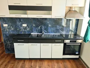 Pronájem bytu 2+1, Děčín - Děčín II-Nové Město, Kamenická, 70 m2