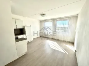 Pronájem bytu 2+kk, Praha - Černý Most, Kpt. Stránského, 44 m2