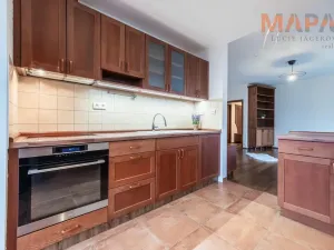 Pronájem bytu 3+kk, Praha - Dejvice, Lindleyova, 79 m2