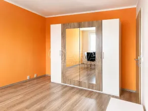 Pronájem bytu 1+kk, Praha - Háje, Hekrova, 30 m2