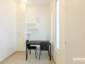 Prodej obchodního prostoru, Praha - Dejvice, Kolejní, 91 m2