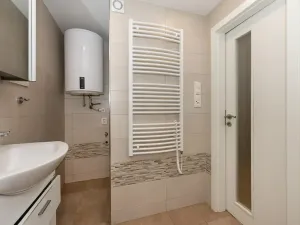 Pronájem komerční nemovitosti, Praha - Smíchov, Grafická, 29 m2