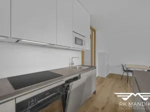 Pronájem bytu 1+kk, Praha - Prosek, Valečovská, 45 m2