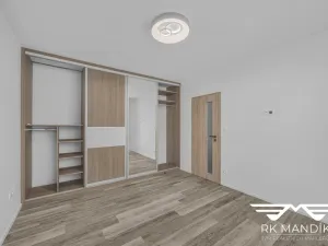 Pronájem bytu 3+1, Praha - Malešice, Tuchorazská, 72 m2
