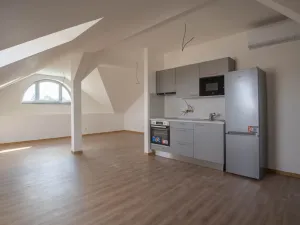 Pronájem činžovního domu, Říčany, 17. listopadu, 63 m2