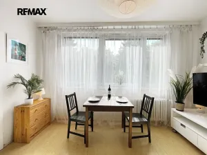 Prodej bytu 2+1, Praha - Hlubočepy, Lohniského, 45 m2