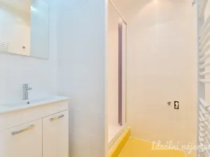 Pronájem bytu 2+1, Náměšť nad Oslavou, Zborovská, 48 m2