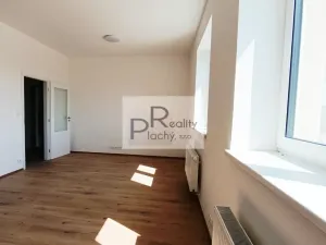Prodej bytu 2+kk, Hevlín, 62 m2