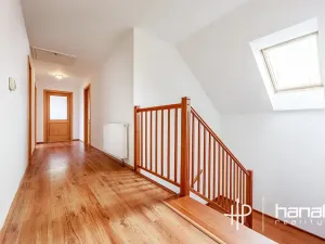 Prodej rodinného domu, Strančice, 259 m2