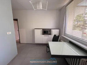 Pronájem bytu 1+1, Znojmo, Gagarinova, 33 m2
