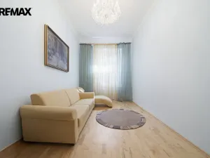 Prodej obchodního prostoru, Karlovy Vary, Moravská, 160 m2