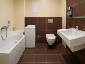 Pronájem bytu 1+kk, Praha - Suchdol, Suchdolské náměstí, 22 m2