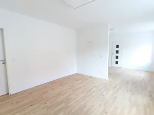 Prodej bytu 3+kk, Horšovský Týn, Pionýrů, 77 m2