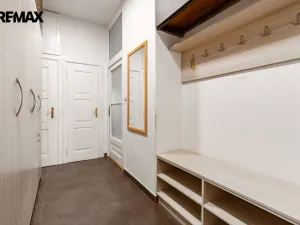 Pronájem bytu 2+kk, Praha - Staré Město, Kaprova, 58 m2