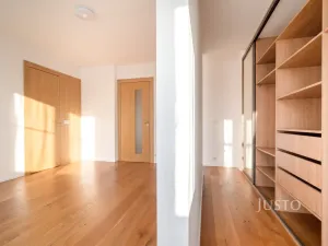 Prodej rodinného domu, Praha - Libuš, V Hrobech, 279 m2