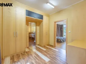 Prodej atypického bytu, Děpoltovice, 238 m2