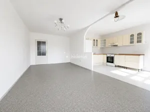 Prodej bytu 3+1, Praha - Prosek, Pískovcová, 77 m2