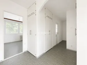 Prodej bytu 3+1, Praha - Prosek, Pískovcová, 77 m2