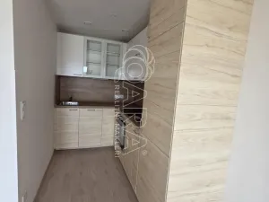 Pronájem bytu 2+kk, Praha - Uhříněves, Františka Diviše, 44 m2