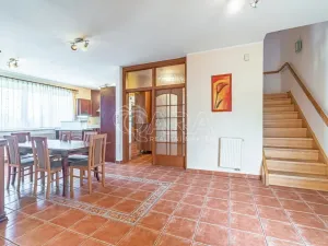 Prodej rodinného domu, Zlosyň, 209 m2
