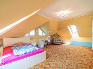 Prodej rodinného domu, Zlosyň, 209 m2