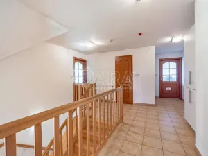 Prodej rodinného domu, Zlosyň, 209 m2