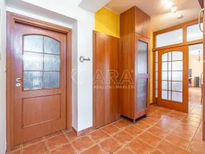 Prodej rodinného domu, Zlosyň, 209 m2