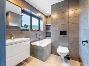 Prodej rodinného domu, Roztoky, 234 m2
