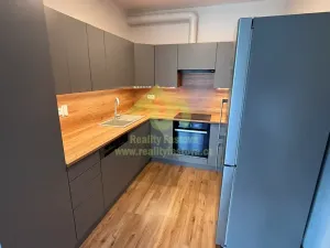 Pronájem bytu 2+kk, Plzeň, Vochovská, 48 m2