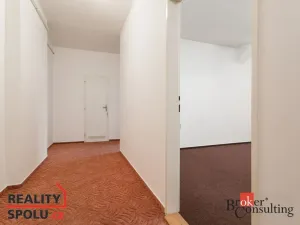 Pronájem bytu 2+kk, Opava - Město, Kolářská, 51 m2