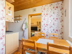 Prodej bytu 3+1, Práče, 77 m2